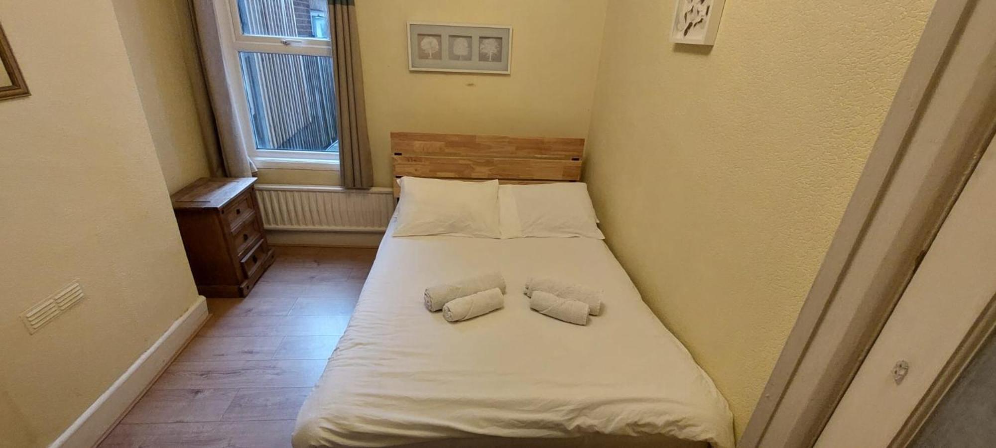 2 Bedroom Apartment, Fortescue Road London Exterior photo